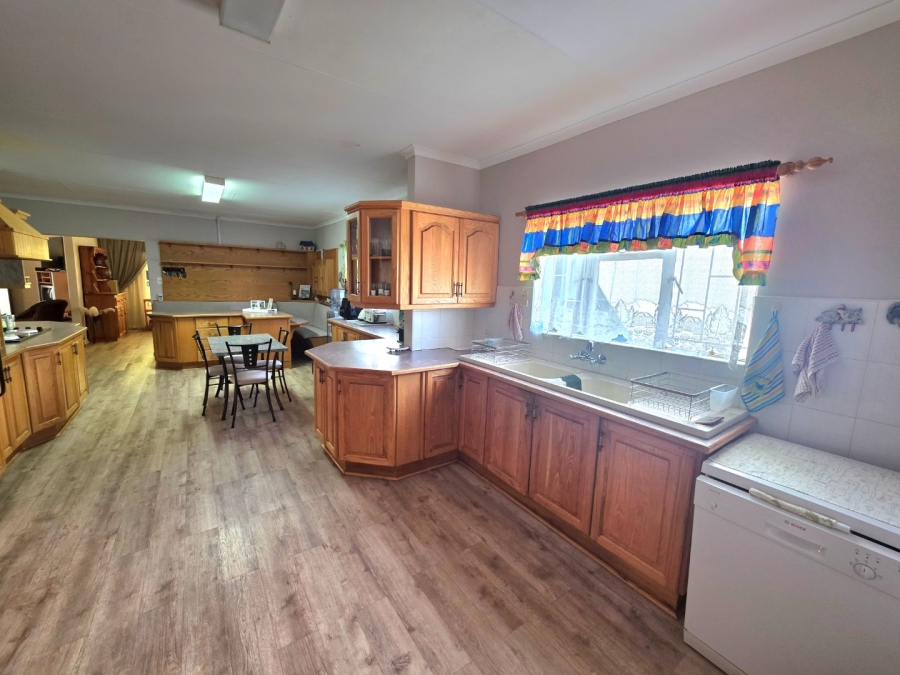 4 Bedroom Property for Sale in La Provance Free State